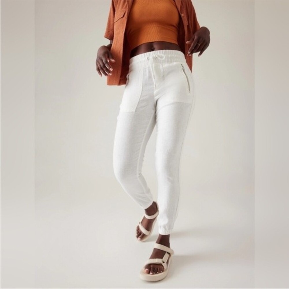 Athleta Cabo Linen Jogger in Calla Lily White 6 NWOT